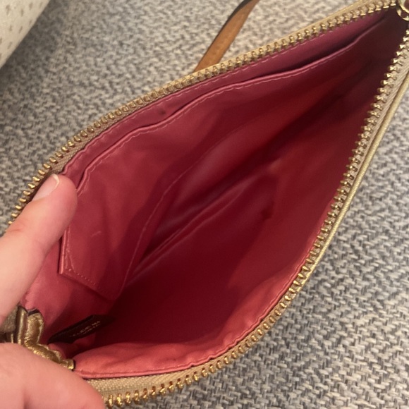 Coach Wristlet - Picture 4 of 6
